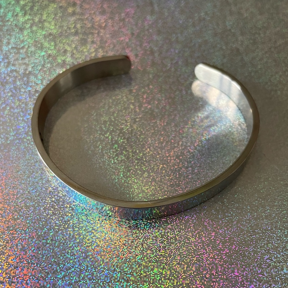 Simple bracelet with hidden message